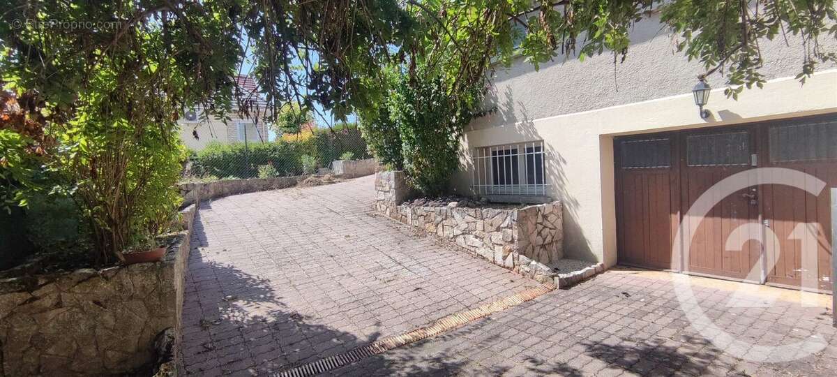 Maison à SAINT-MEMMIE