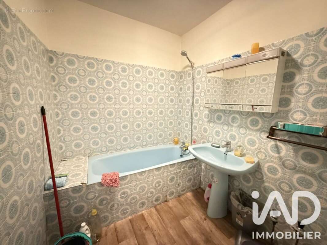 Maison 66 m² à Floing  - photo 7