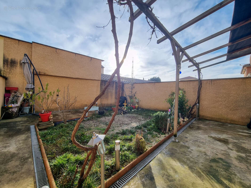 Maison à VILLEFRANCHE-SUR-SAONE