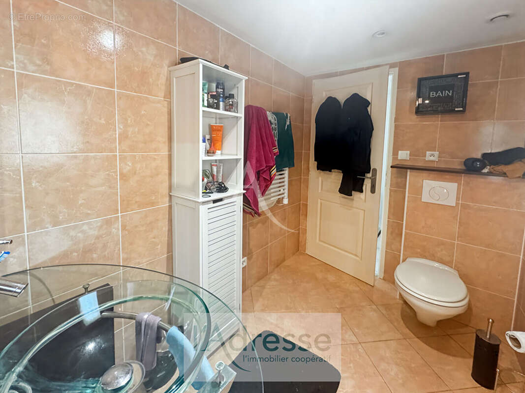 Maison à PUY-L&#039;EVEQUE