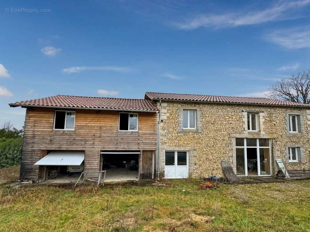 Maison à BRANTOME