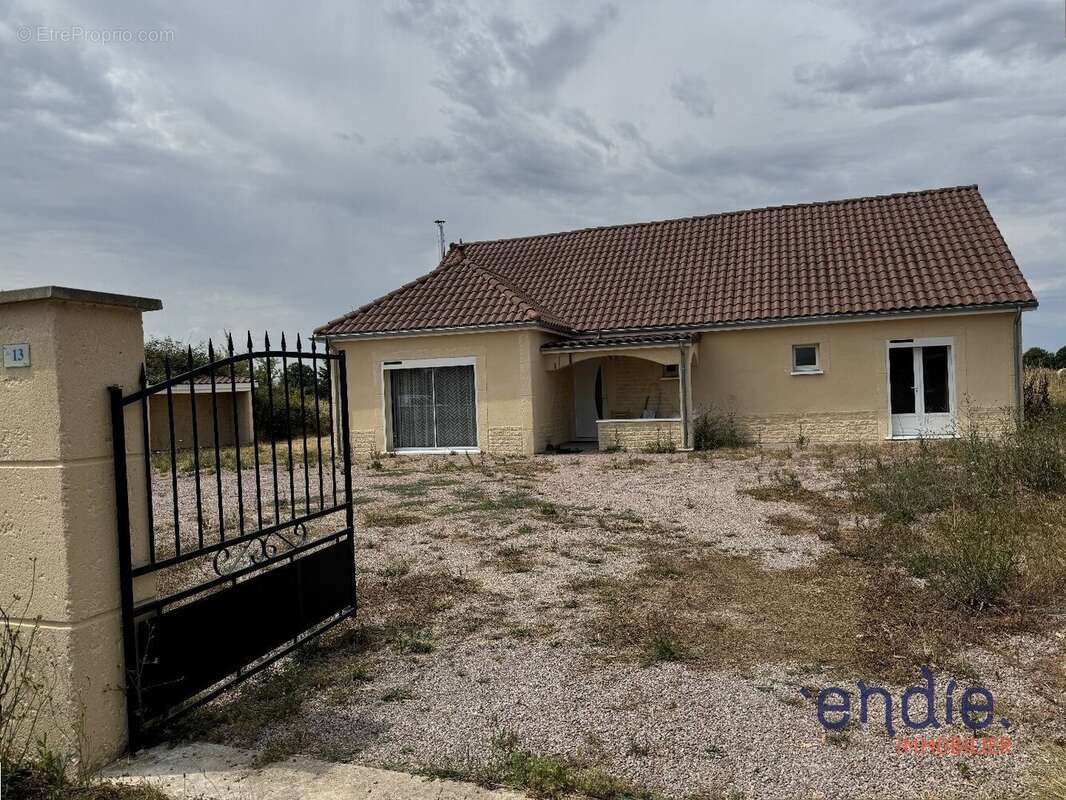 Maison à MORNAY-SUR-ALLIER