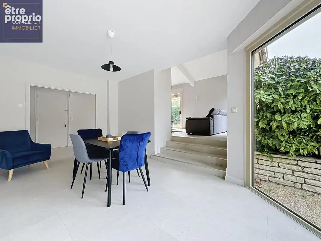 Maison Saint-Genis-Laval La Chapelle aux Paons 5 pièces 125 m² sur terrain paysager 737 m² avec piscine - photo 5