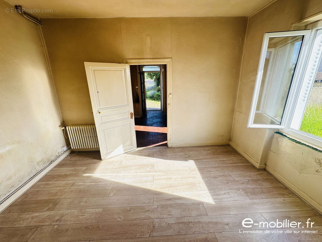 Maison 75 m² à Fleury-La-Montagne  - photo 8