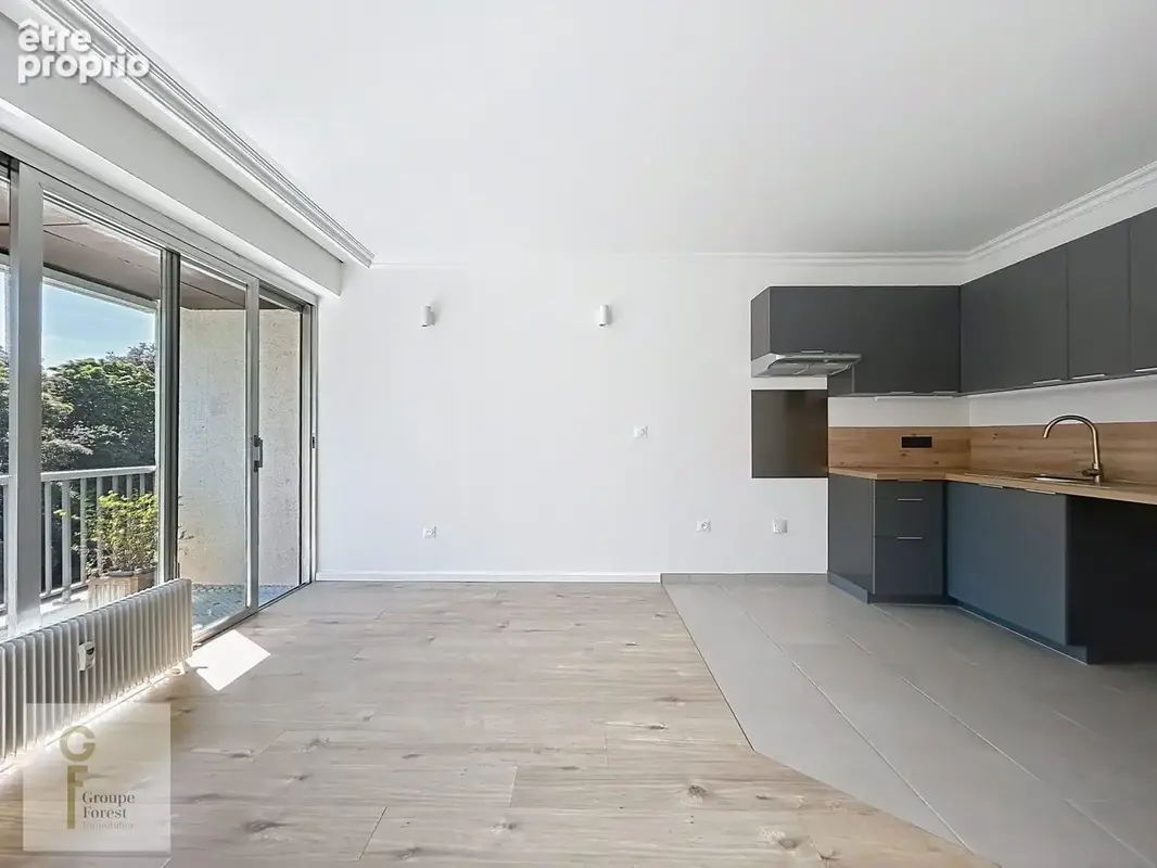 Appartement 74 m² à Roubaix  - photo 3