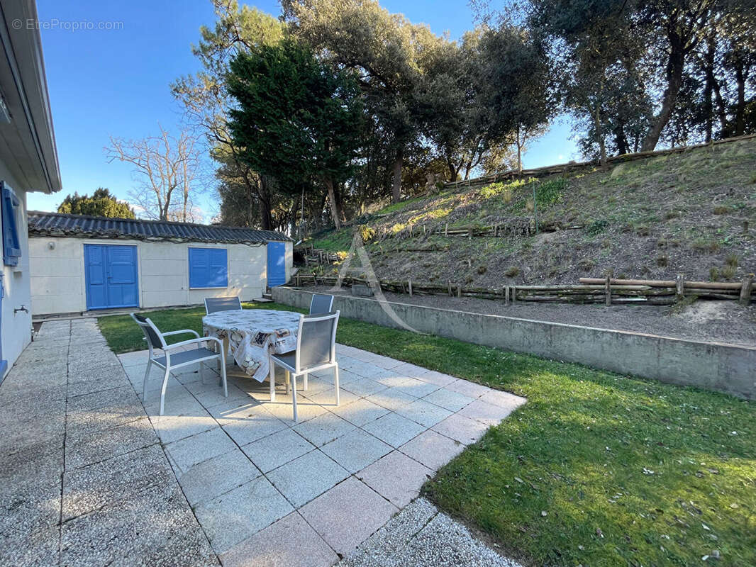 Maison à LONGEVILLE-SUR-MER