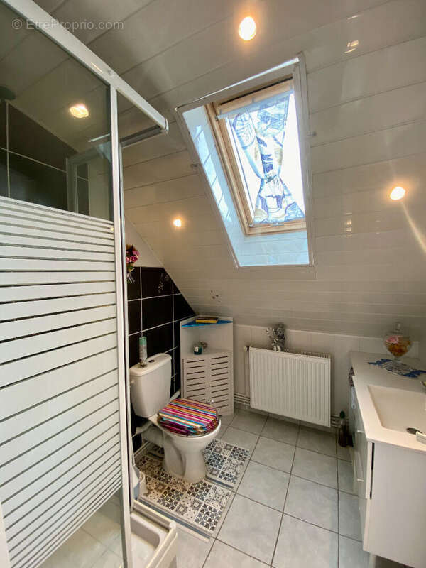 Maison à GUEUGNON