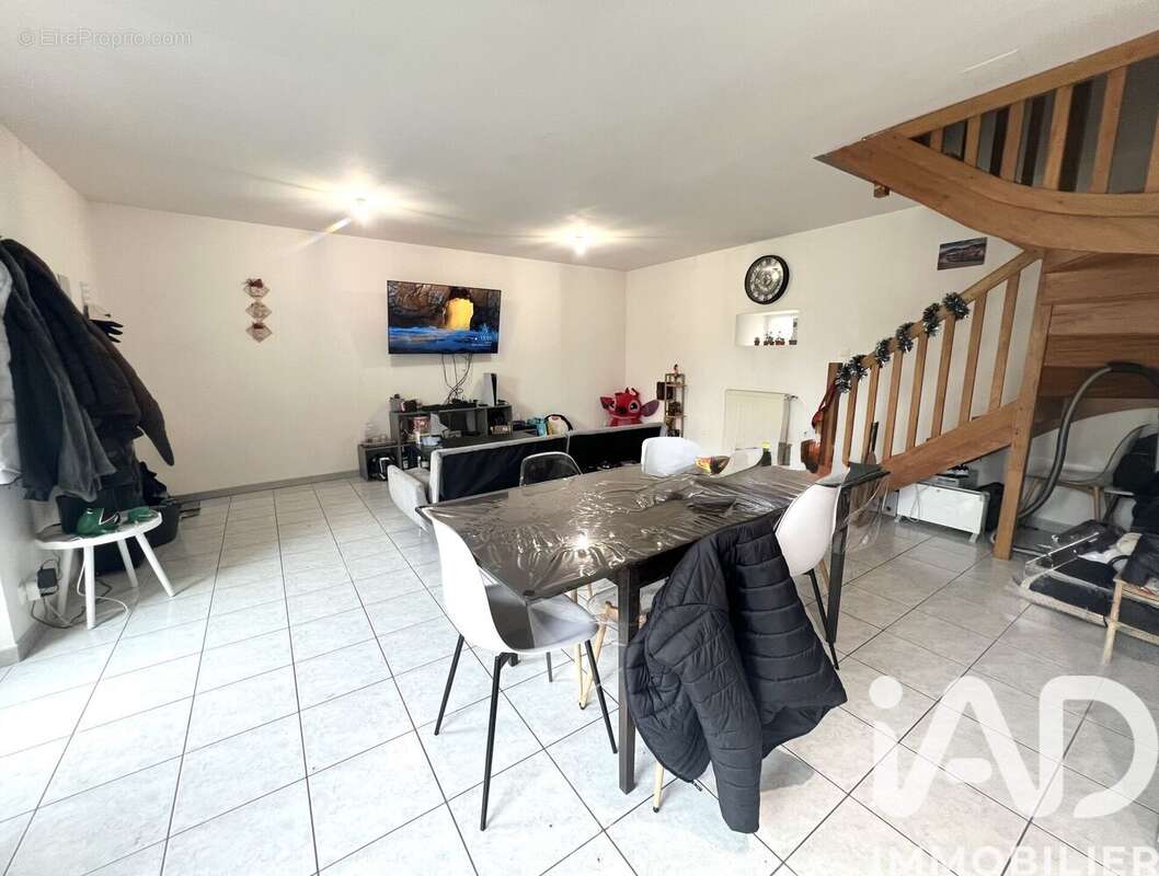 Photo 2 - Appartement à ASSE-LE-BERENGER