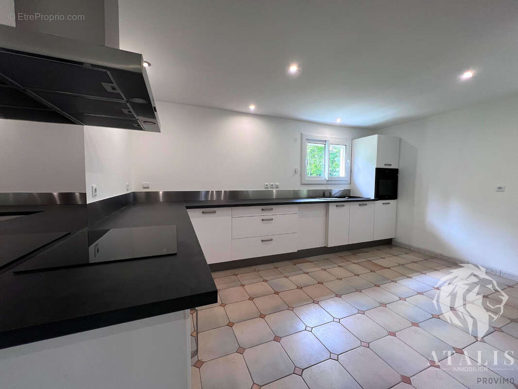 Maison à SAINT-VERAND