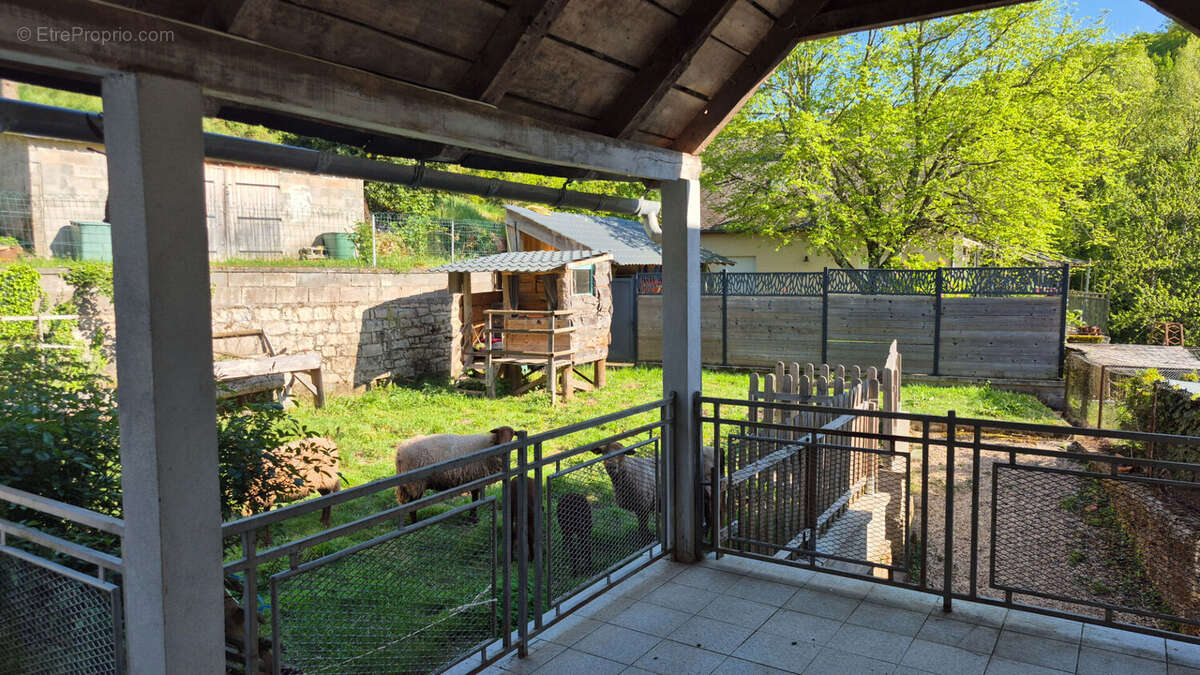 Maison à BESSUEJOULS