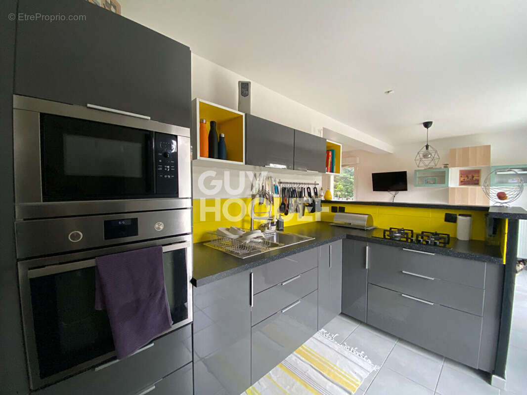 Maison à CHASSE-SUR-RHONE