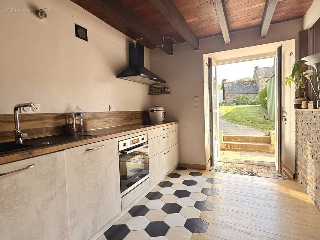 Maison à SAINT-SERVANT