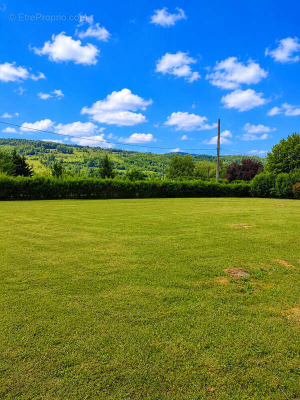 Terrain à SAINT-JOSEPH-DE-RIVIERE