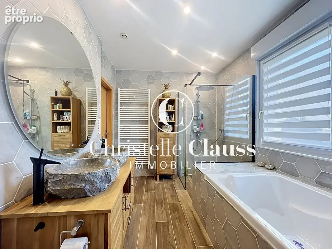 BURNHAUPT-LE-BAS - Maison familiale de 181 m²  tout confort avec piscine chauffée - photo 7