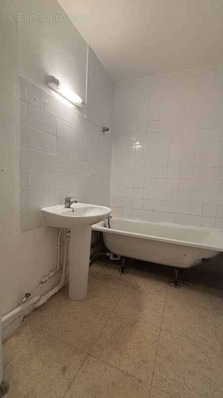 Appartement à PORT-DE-BOUC