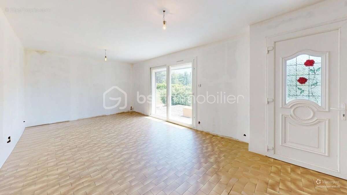 Maison sur sous sol à rénover sur un terrain de 5 761m² - photo 9
