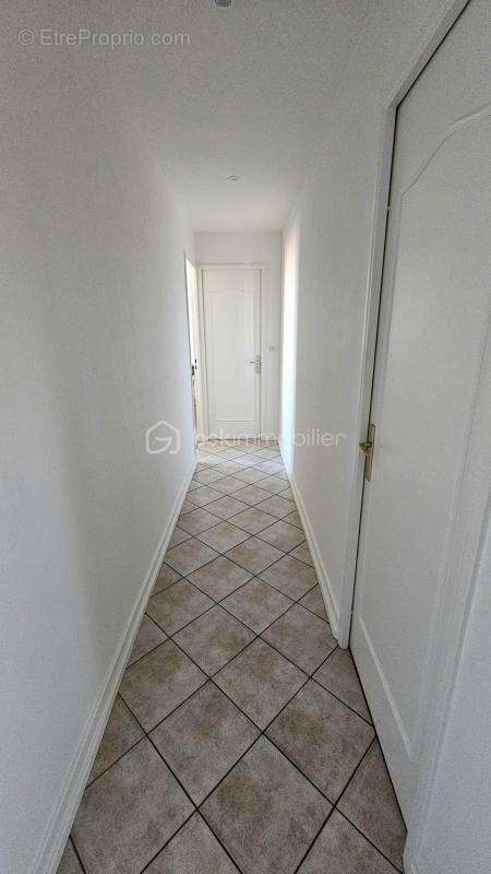 Appartement à LE COTEAU