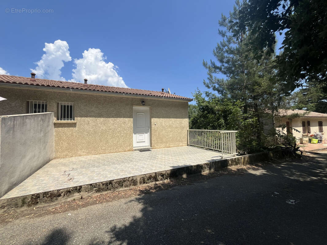 Appartement à CORTE