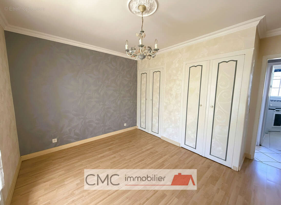 Maison à BARJOUVILLE