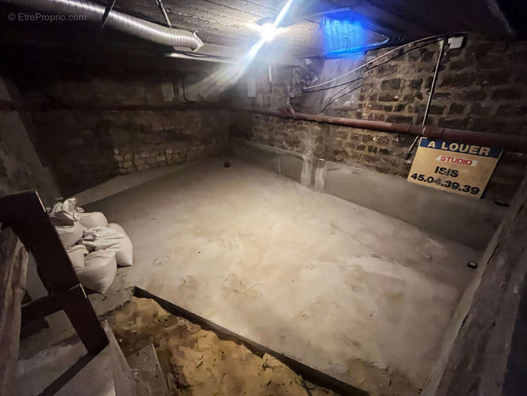 Appartement à PARIS-19E