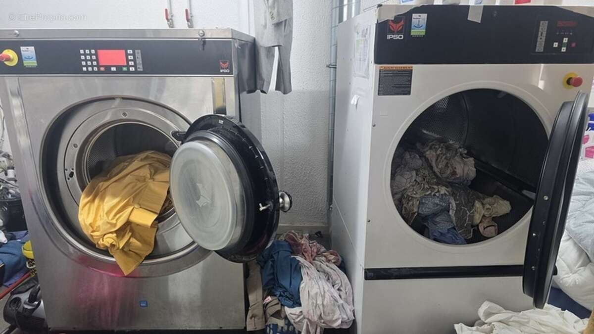 Commerce à CARCASSONNE