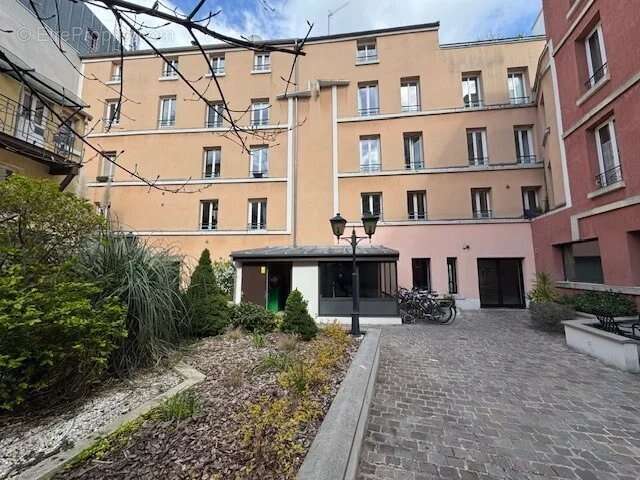 Appartement à PARIS-11E