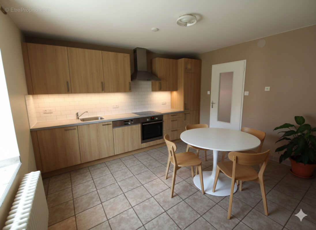 Maison à PLANCHER-BAS