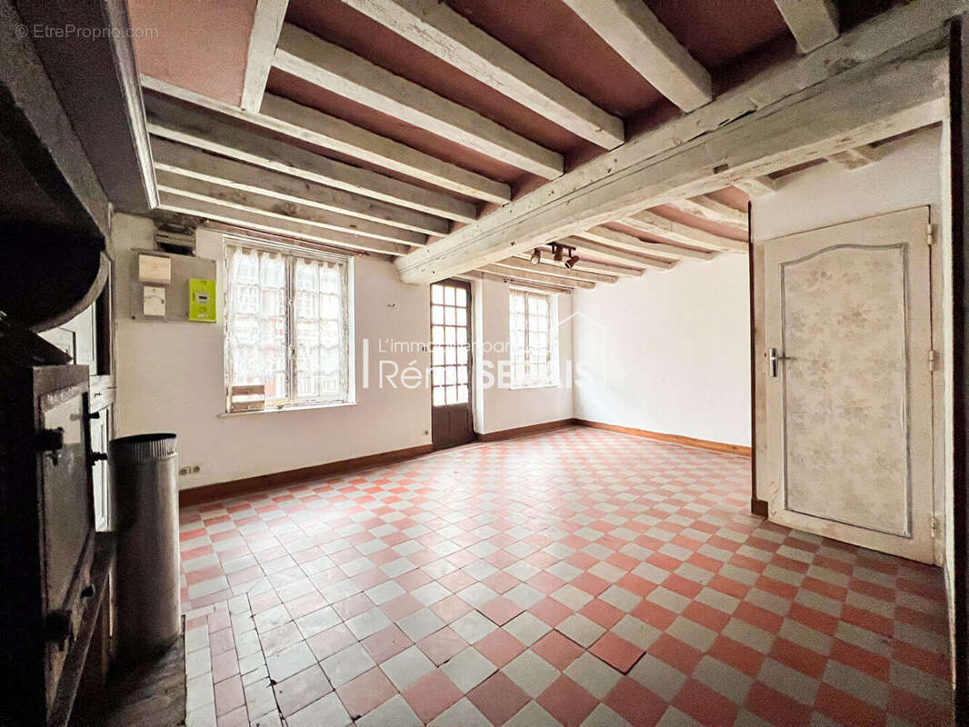 Maison à BELLOU-EN-HOULME