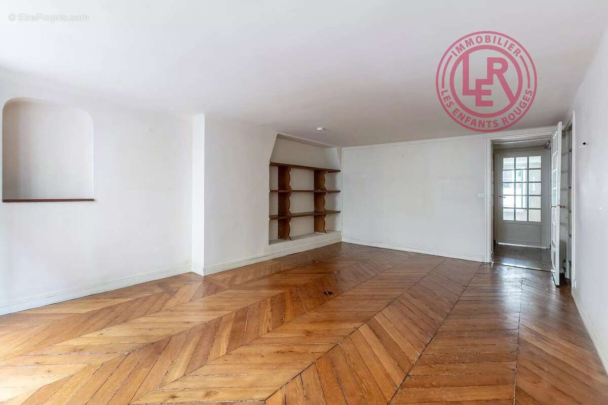 Appartement à PARIS-7E