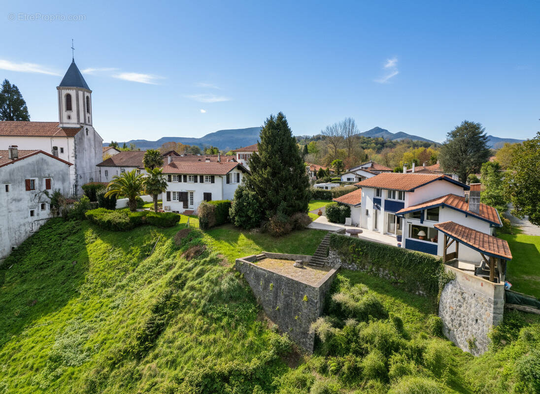 Maison à CAMBO-LES-BAINS