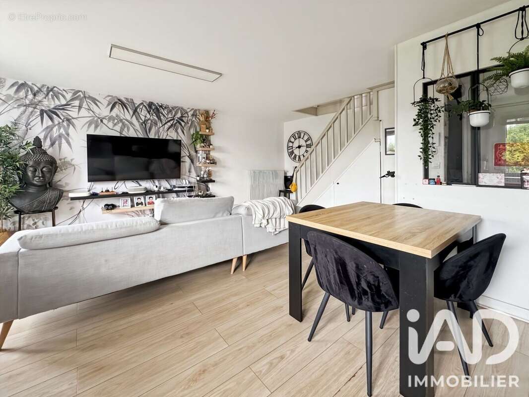 Appartement 81 m² à Lognes  - photo 3