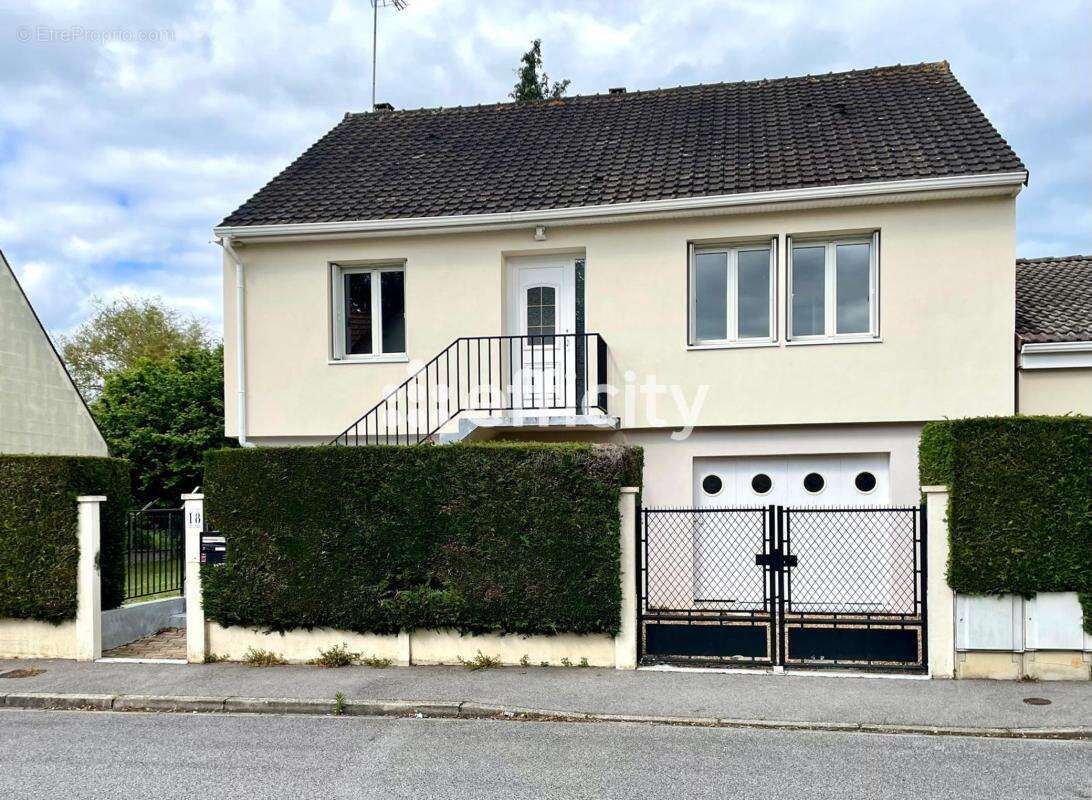 Maison à RAMBOUILLET