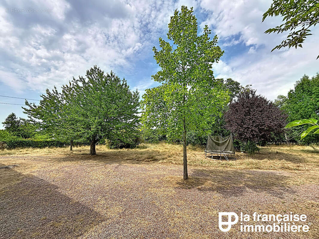 A VENDRE - L'HERMITAGE - Pavillon 144 m² hab avec 2948 m² de terrain - photo 3
