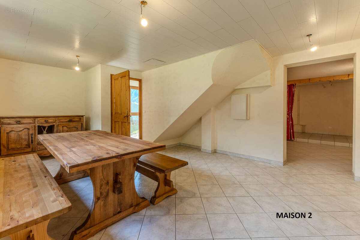 Deux maisons mitoyennes - Villette, proche d'Aime-La Plagne (surface totale de 280m2) - photo 18