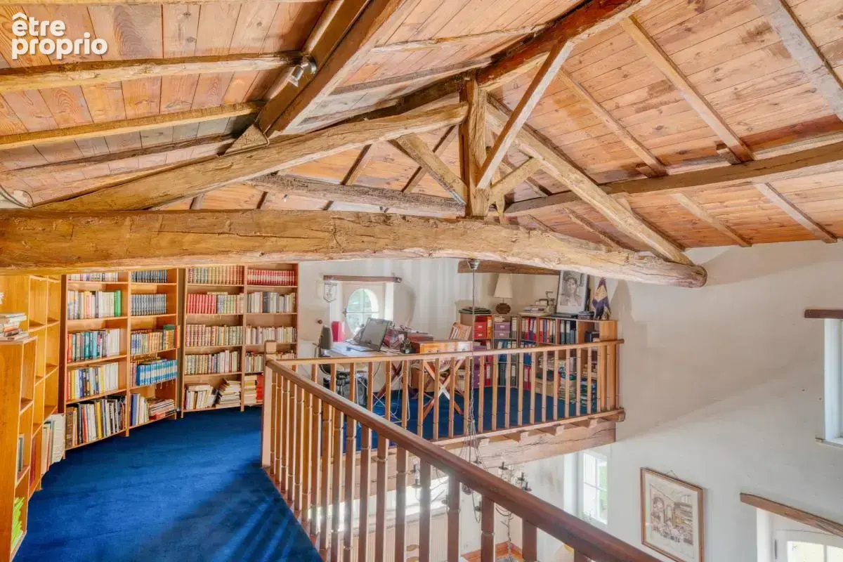 Maison de 10 pièces de 270 m² à Saint-Laurent-de-Cognac - photo 13