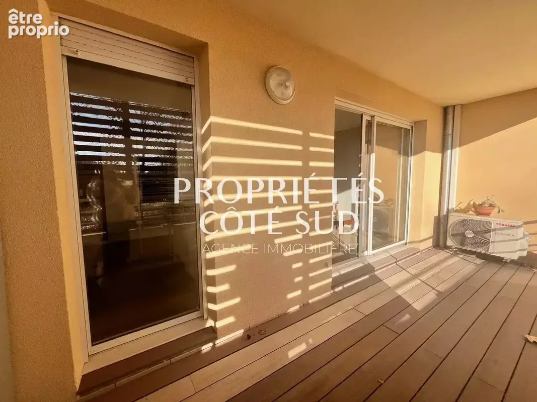 Avignon sud  le t3 qui a tout pour vous séduire ! terrasse plein sud, piscine, garage & parking - photo 3