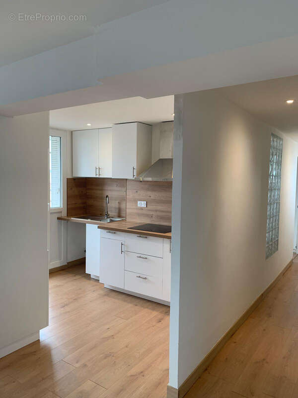 Appartement à MARSEILLE-6E