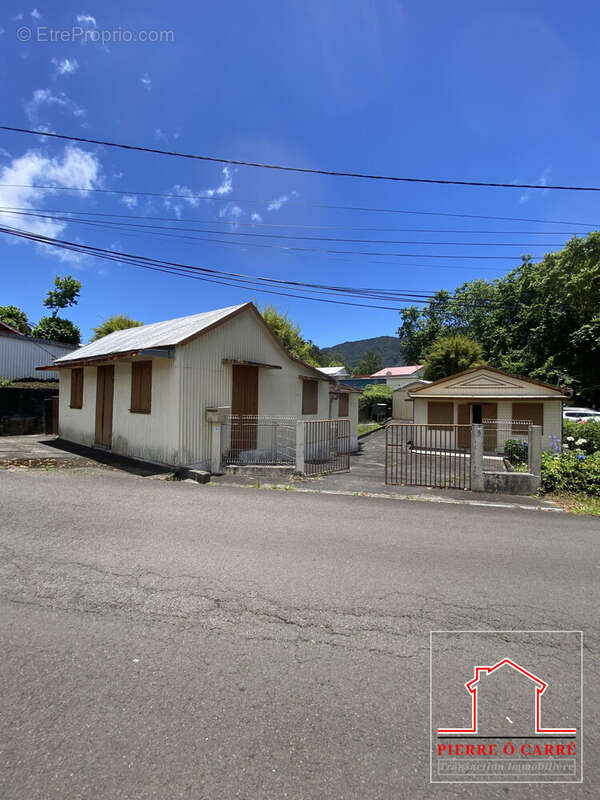 Maison à LA PLAINE-DES-PALMISTES