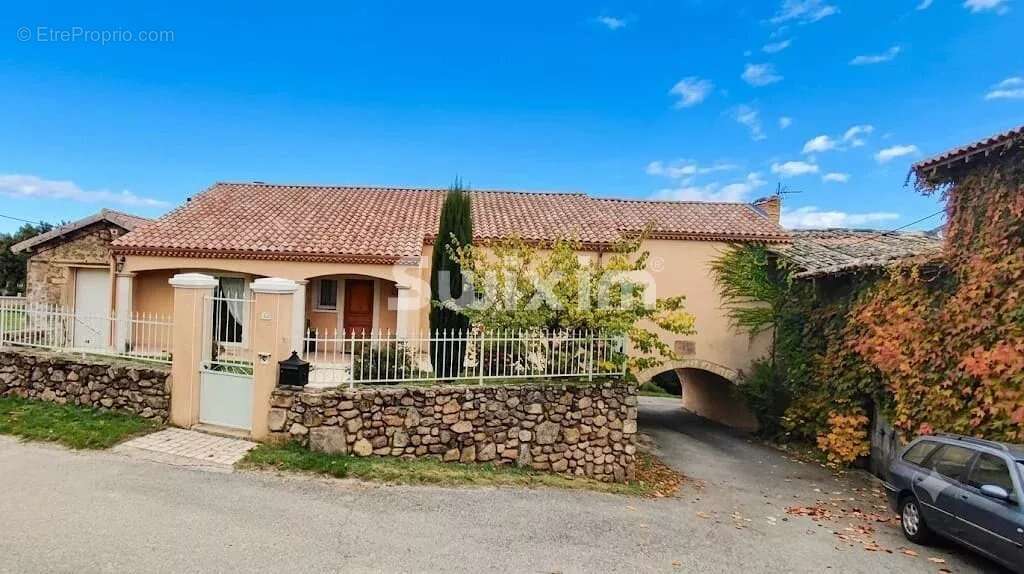 Maison à CONDRIEU