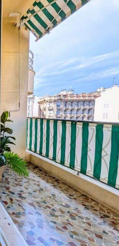 NICE Carré d'Or Fleurs 3P 64m² terrasse balcon - photo 4