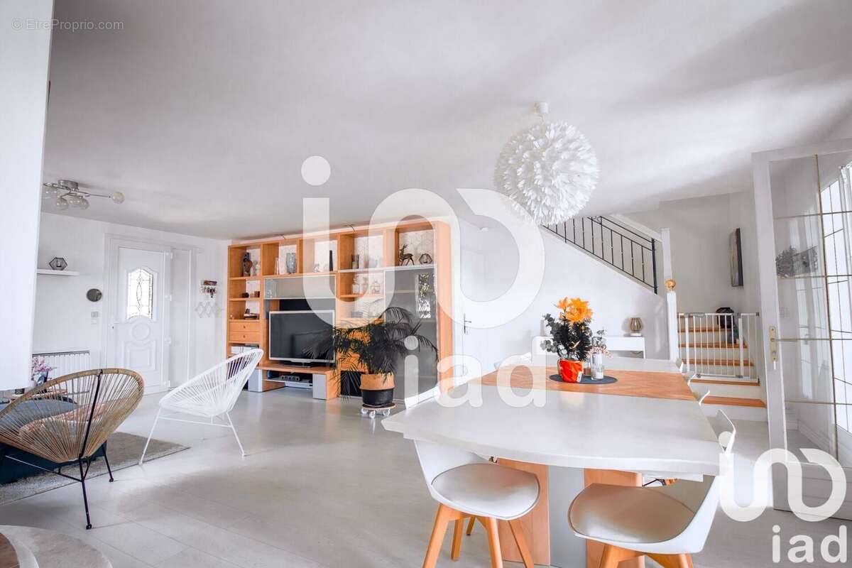 Photo 3 - Maison à ISSOU