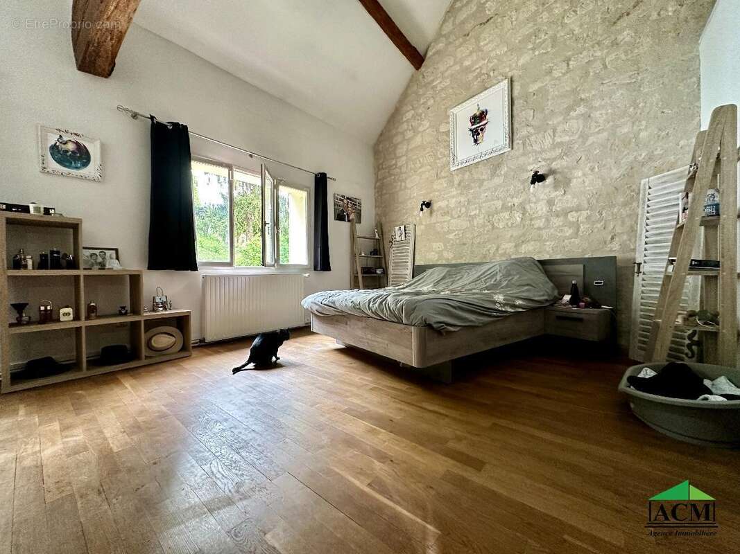 Maison à MERY-SUR-OISE