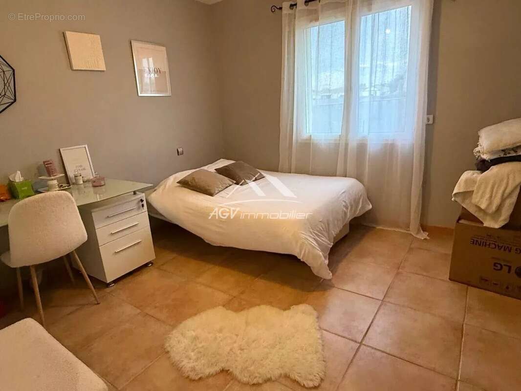 Maison à ALLEGRE-LES-FUMADES