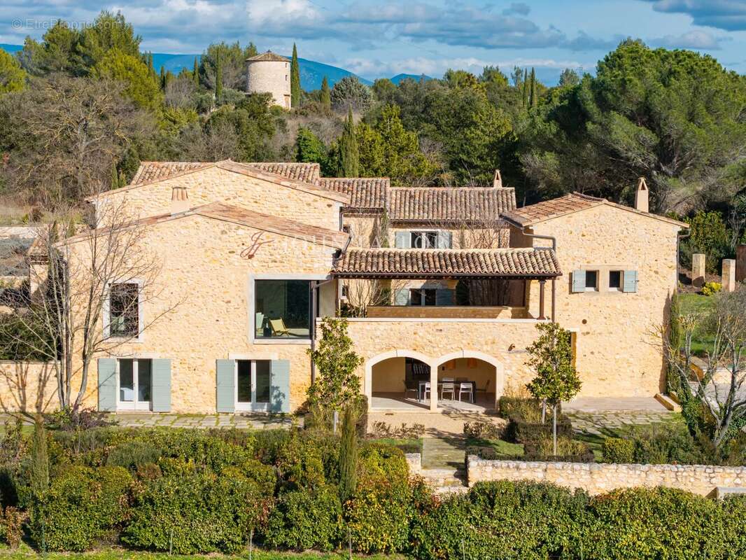 Maison à BONNIEUX