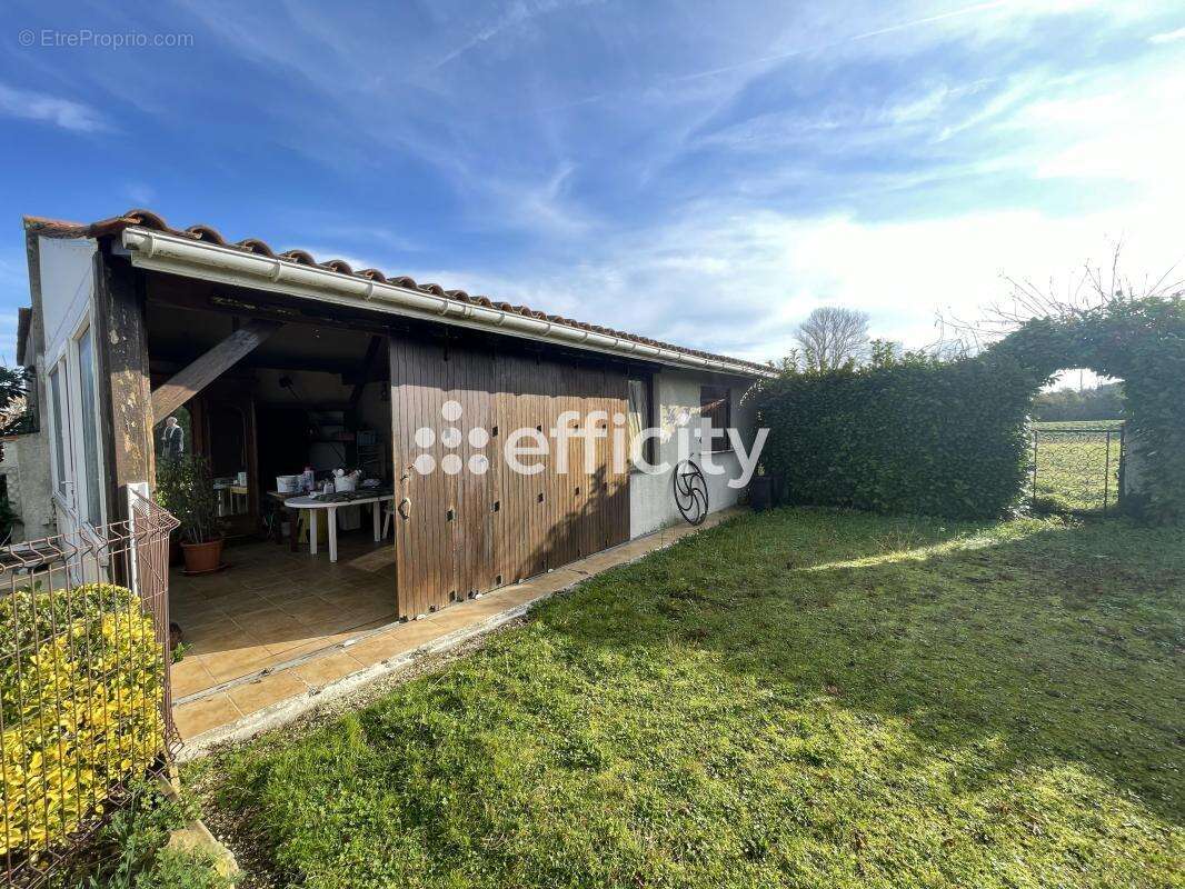 Maison à SAINTE-EULALIE