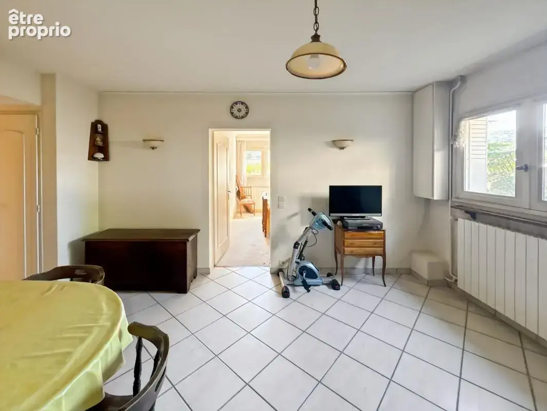 SAINT-PÉRAY – Grande maison familiale de 168 m² avec terrain d’environ 1 000 m² - photo 6
