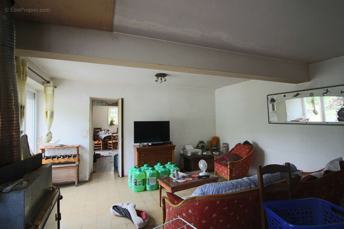 Maison à PUY-L&#039;EVEQUE