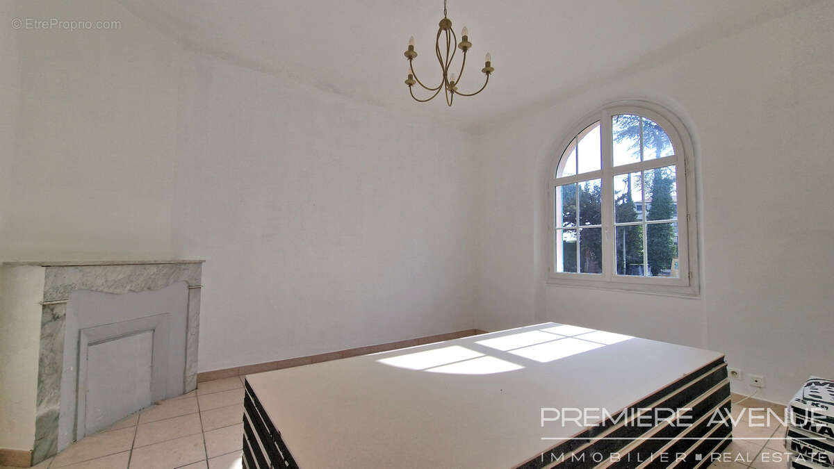 Maison à FREJUS
