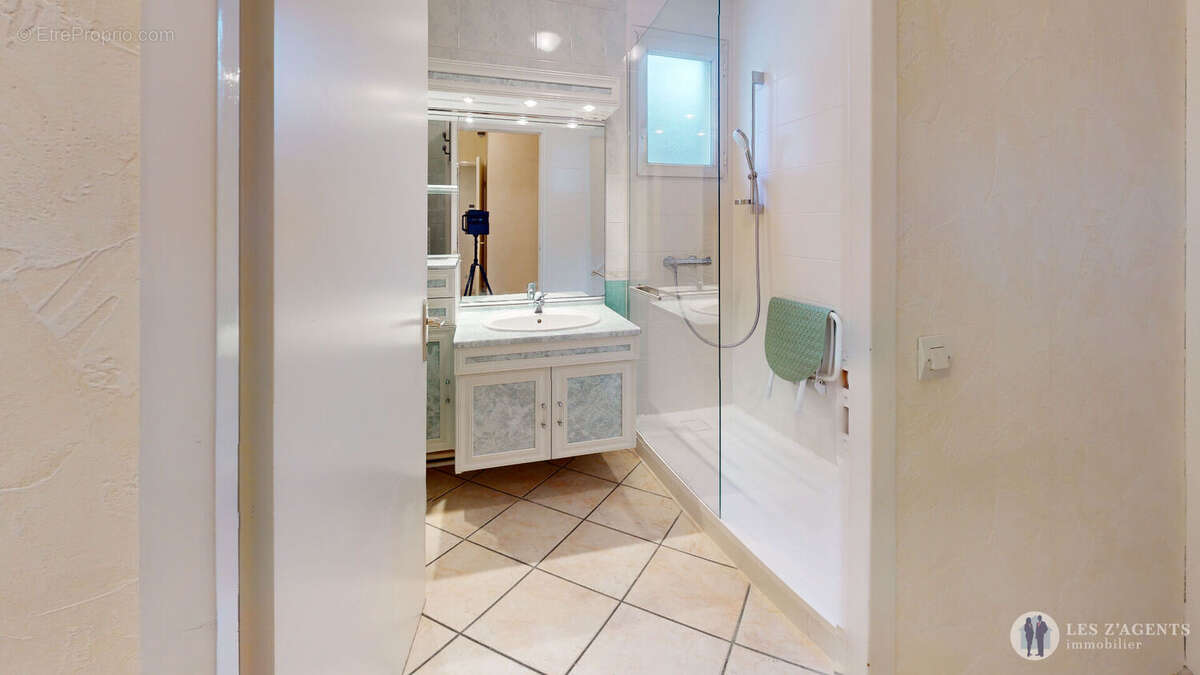 Appartement Echirolles 3 pièces de 68m² avec 2 terrasses - photo 16