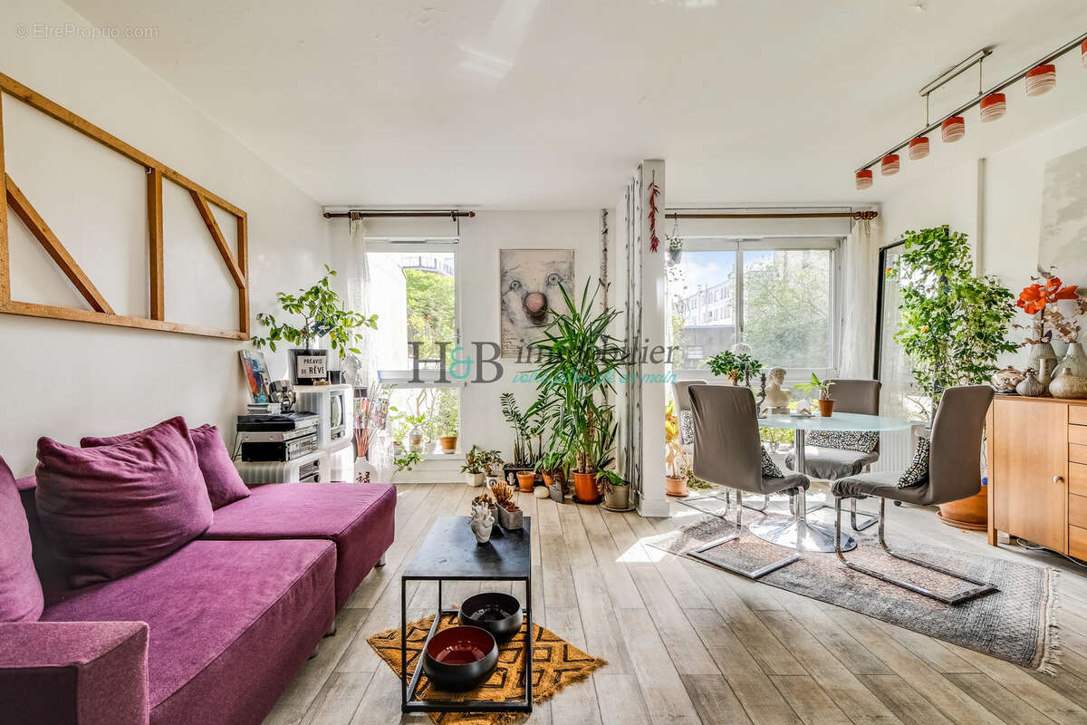 Appartement à PARIS-18E